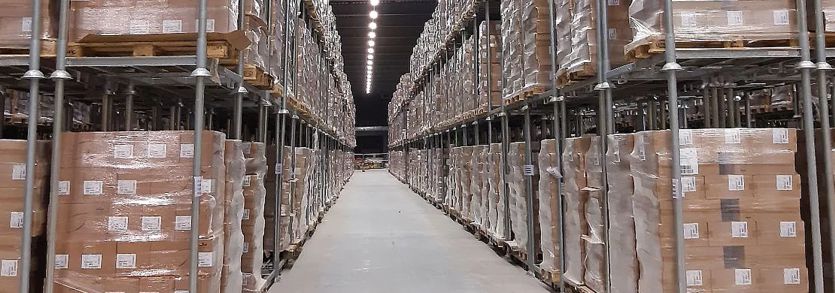 Anmietung von Stapelgestellen zur Lagererweiterung